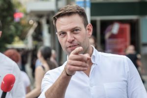 Κασσελάκης: Τρόμαξε η ΝΔ από το κάλεσμα στα μέλη του ΣΥΡΙΖΑ να παράγουν πολιτική
