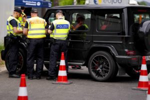 Μόναχο: Γυναίκα επιτέθηκε με μαχαίρι σε περαστικούς &#8211; Την πυροβόλησε η αστυνομία και υπέκυψε αργότερα στο νοσοκομείο