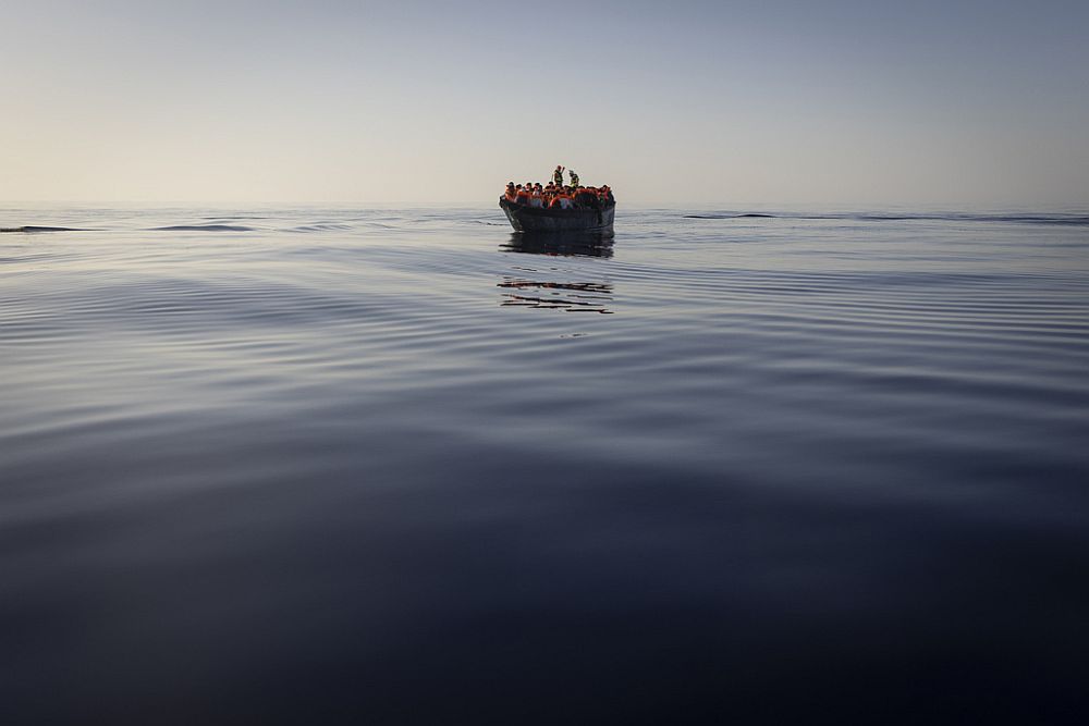 Guardian: Σύρος πρόσφυγας, που απελάθηκε βίαια από την Ελλάδα, έχασε προσφυγή εναντίον της Frontex