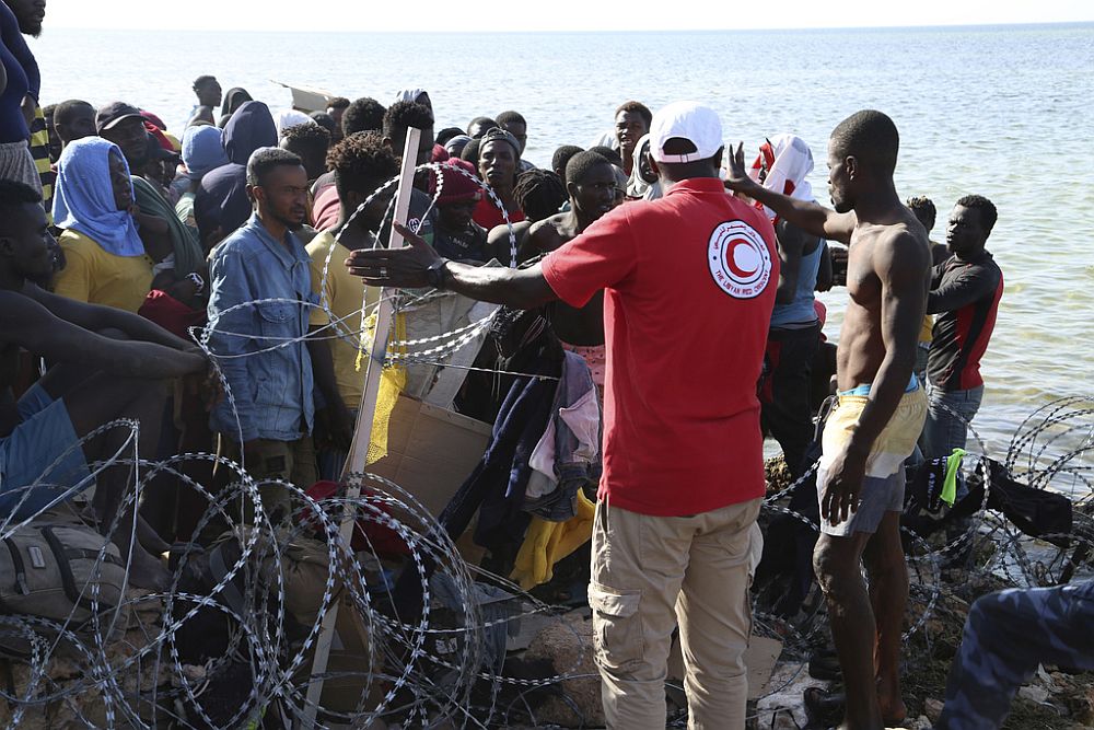 Προσφυγικό: Αμφισβητεί η Ευρωπαία συνήγορος του Πολίτη τη συμφωνία ΕΕ και Τυνησίας – «Καμπανάκι» για τα ανθρώπινα δικαιώματα