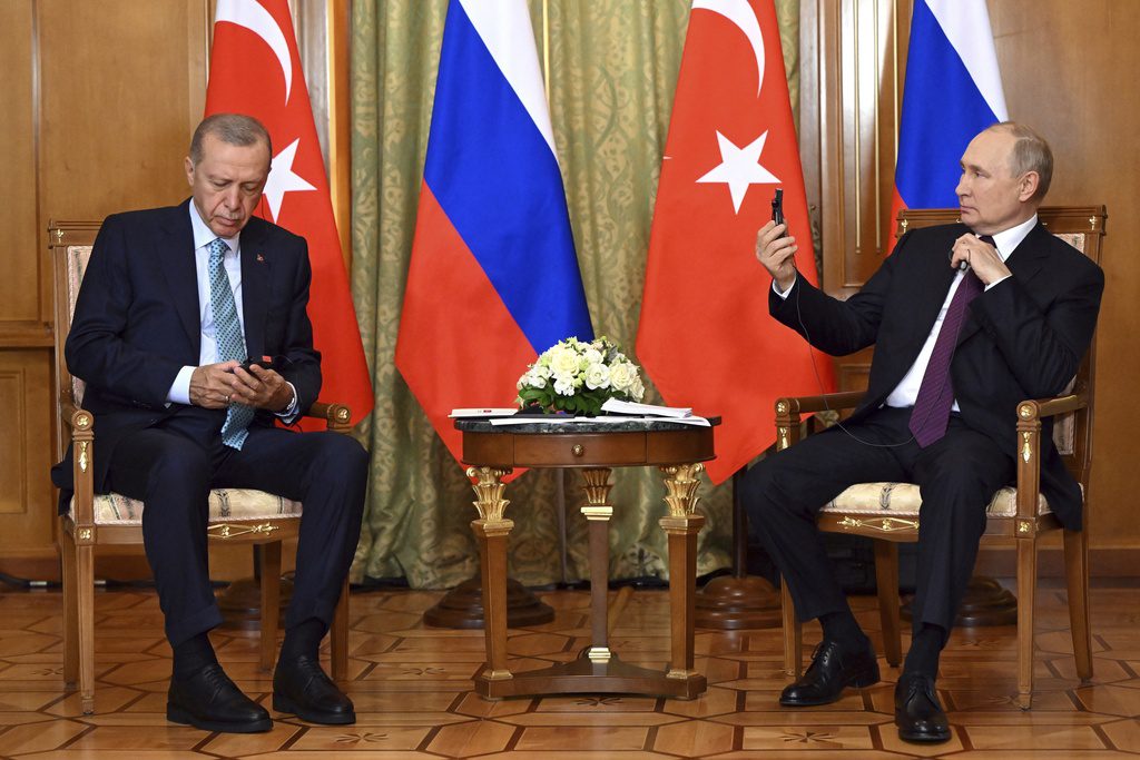 Πούτιν: Ο πυρηνικός σταθμός Ακούγιου στην Τουρκία το 2024 μπαίνει σε λειτουργία