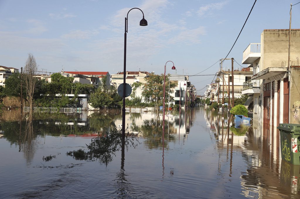 Λάρισα: Εκκένωση και της συνοικίας Ιπποκράτη με οδηγία από το 112