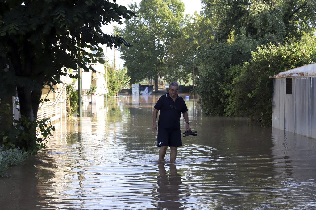 Κατεπείγουσα ερώτηση Κουντουρά στην Κομισιόν για τη στήριξη πλημμυροπαθών και πυρόπληκτων στην Ελλάδα