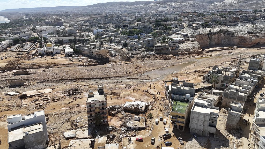 Λιβύη: Η κυβέρνηση της Αιγύπτου οργανώνει καταυλισμούς στα σύνορα για να φιλοξενηθούν οι πλημμυροπαθείς