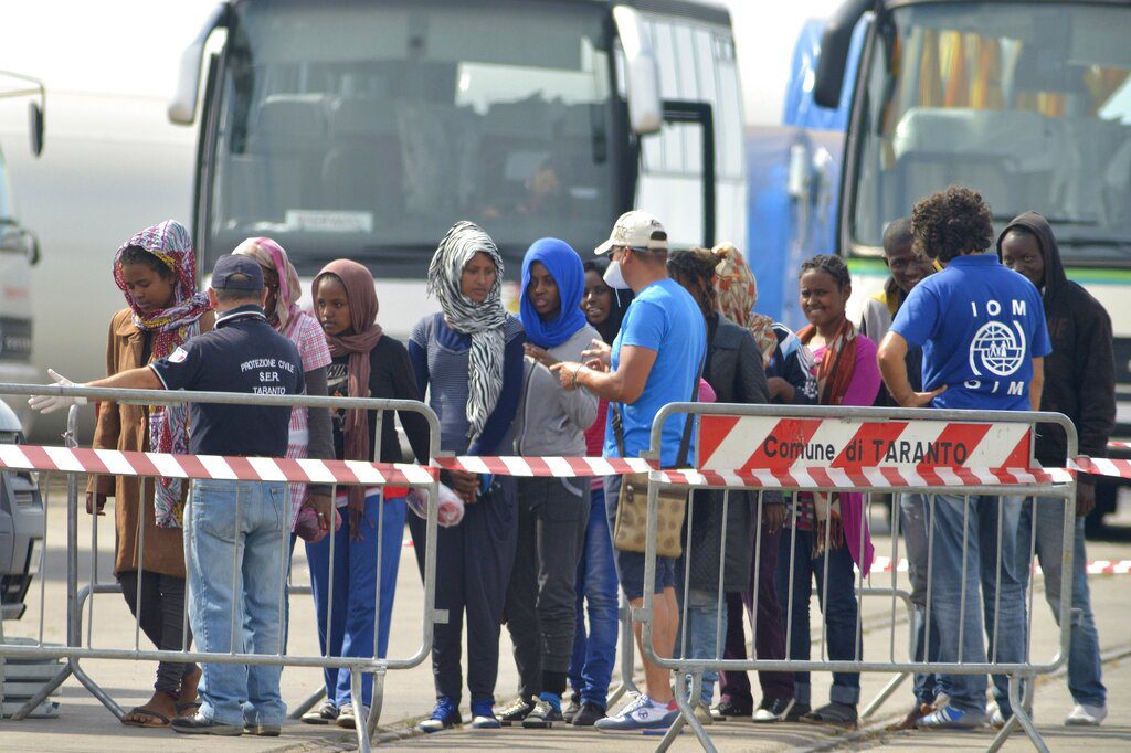 Ιταλία: Κλειστά κέντρα φιλοξενίας βάζει μπρος η κυβέρνηση Μελόνι υπό την πίεση του μεταναστευτικού