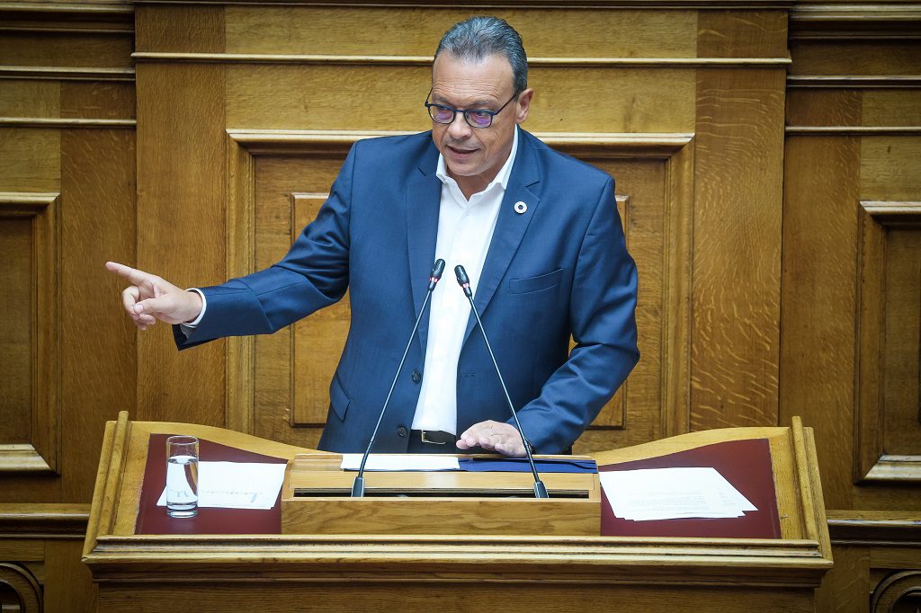 Βουλή: Ερώτηση Φάμελλου σε Μητσοτάκη για την εξασφάλιση ευρωπαϊκών πόρων για την αποκατάσταση της Θεσσαλίας