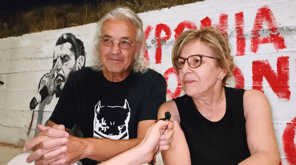 «Ούτε βήμα πίσω»: Η Μάγδα Φύσσα και ο Γιάννης Μάγγος ενώνουν τη φωνή τους για όλα τα δολοφονημένα παιδιά (vid)