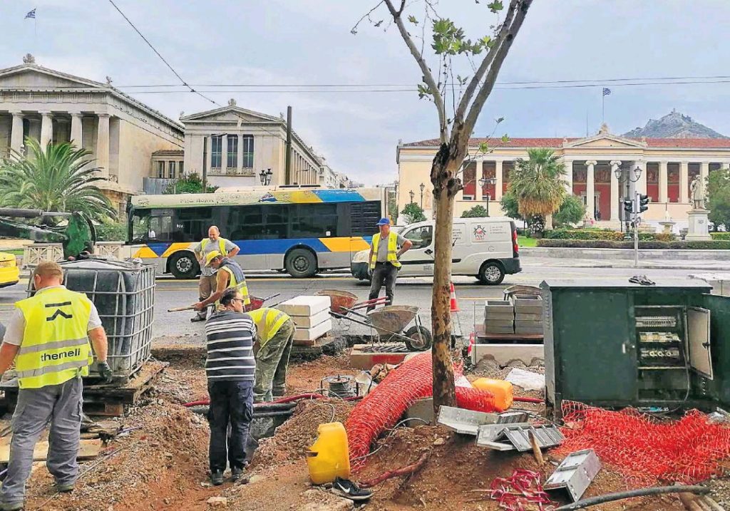 Ξεχαρβαλωμένη και πλωτή πόλη η Αθήνα