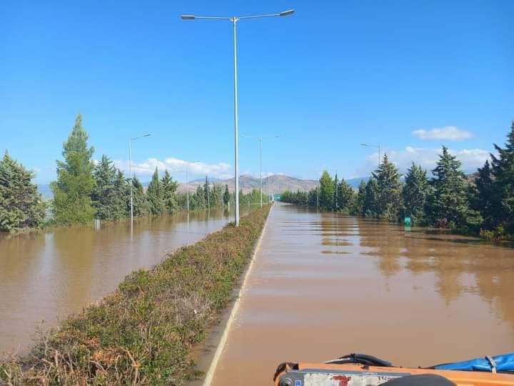 Πλημμύρες: Χωρίς Εθνική Οδό και χωρίς σιδηρόδρομο η διαδρομή Αθήνα – Θεσσαλονίκη