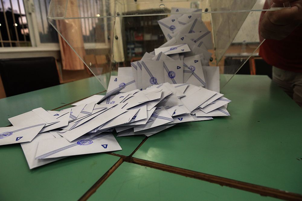 Δήμος Βύρωνα: Χάνει ο εκλεκτός της ΝΔ Μπαντής παρά τη στήριξη Χαρδαλιά – Πρώτος ο Σωτηρόπουλος