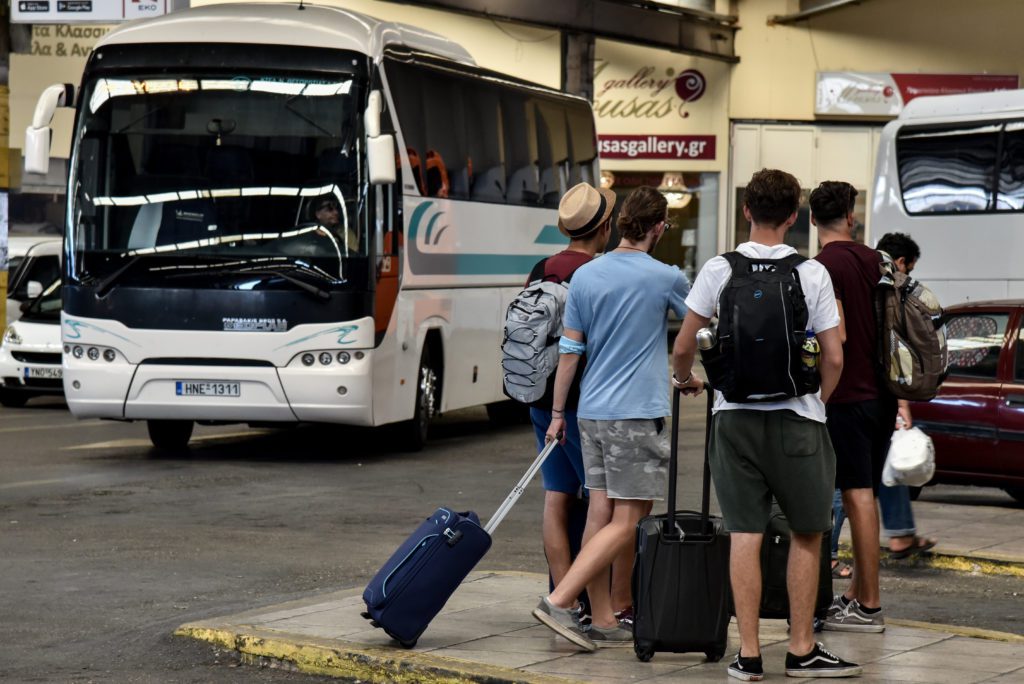 Συναγερμός στην αστυνομία – Τηλεφώνημα για βόμβα σε λεωφορείο του ΚΤΕΛ Λάρισας