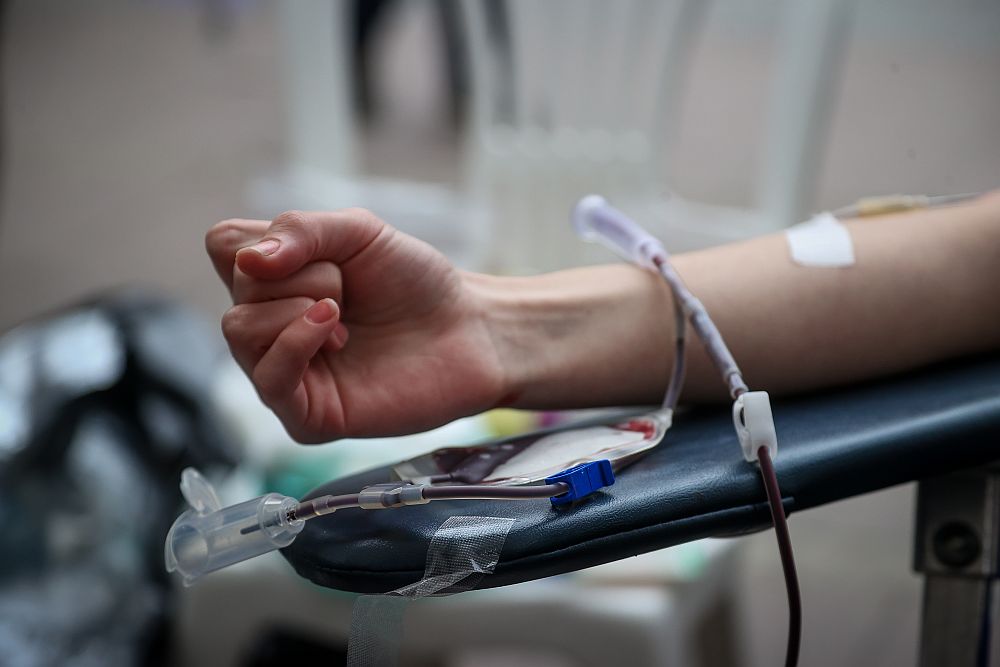 «Καμπανάκι» για τη δραματική έλλειψη αίματος: «Αναγκαζόμαστε να εισάγουμε από την Ελβετία», καταγγέλλει η ΠΟΕΔΗΝ