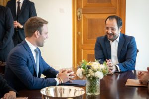 Κασσελάκης από Κύπρο: «Παραγωγική η συζήτηση με Χριστοδουλίδη &#8211; Σημαντικός ο συντονισμός Αθήνας-Λευκωσίας»