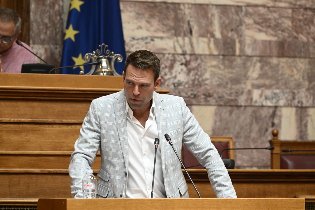 Κασσελάκης στην Κοινοβουλευτική Ομάδα του ΣΥΡΙΖΑ: «Να παλέψουμε μαζί γιατί είμαστε η τελευταία ελπίδα της κοινωνίας»