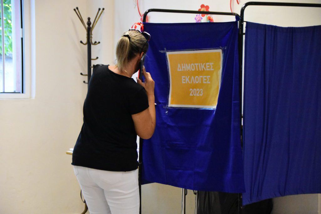 Αυτοδιοικητικές εκλογές: Οι δήμαρχοι που εξελέγησαν από την πρώτη Κυριακή – Όλα τα ονόματα