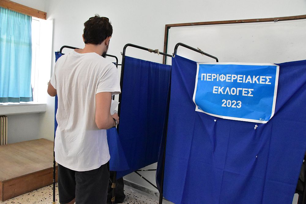 Περιφερειακές εκλογές – Β’ γύρος: Αυτά είναι τα πρώτα αποτελέσματα – Ποιοι προηγούνται