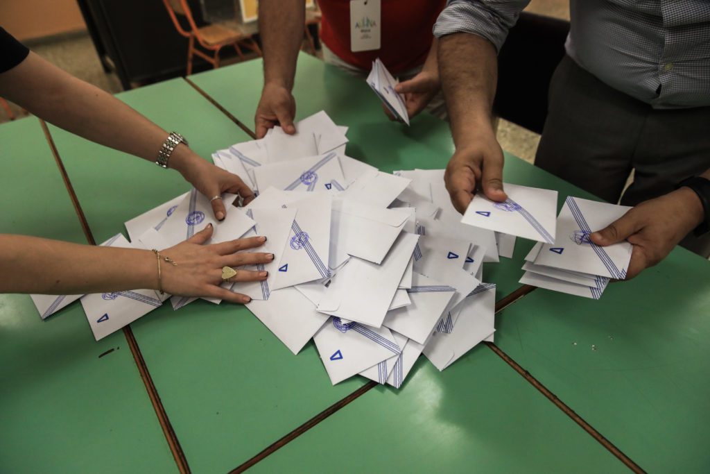 Αυτοδιοικητικές εκλογές: «Μόνο ΑΕΚ, παντού ΑΕΚ» ψήφισε πολίτης στα Τρίκαλα (Photo)