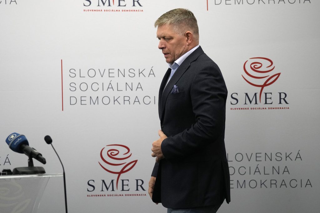 Σλοβακία: Ο Ρόμπερτ Φίτσο σχηματίζει κυβέρνηση και υπόσχεται διακοπή βοήθειας στην Ουκρανία