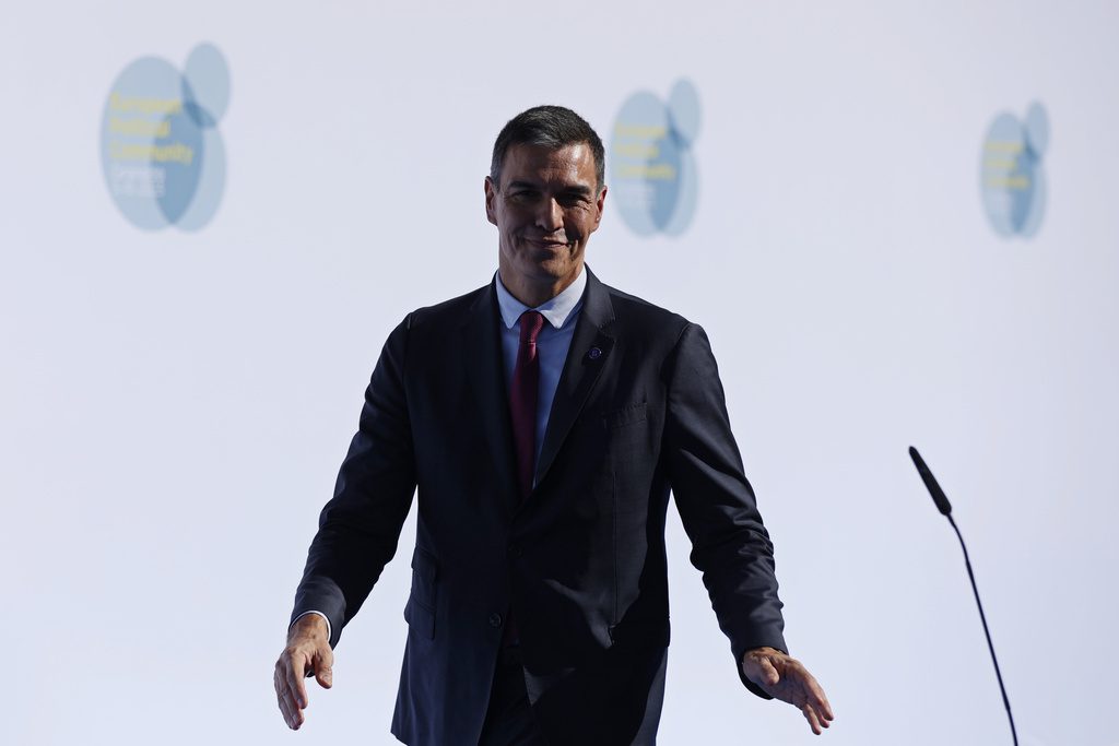 Ισπανία: Η αναζήτηση συμμαχιών από τον Σάντσεθ και τα «αγκάθια» της διαπραγμάτευσης