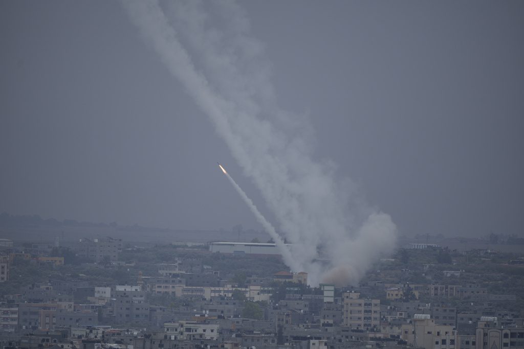 Βίντεο – ντοκουμέντο με την ισραηλινή αεροπορία να βομβαρδίζει τη Γάζα
