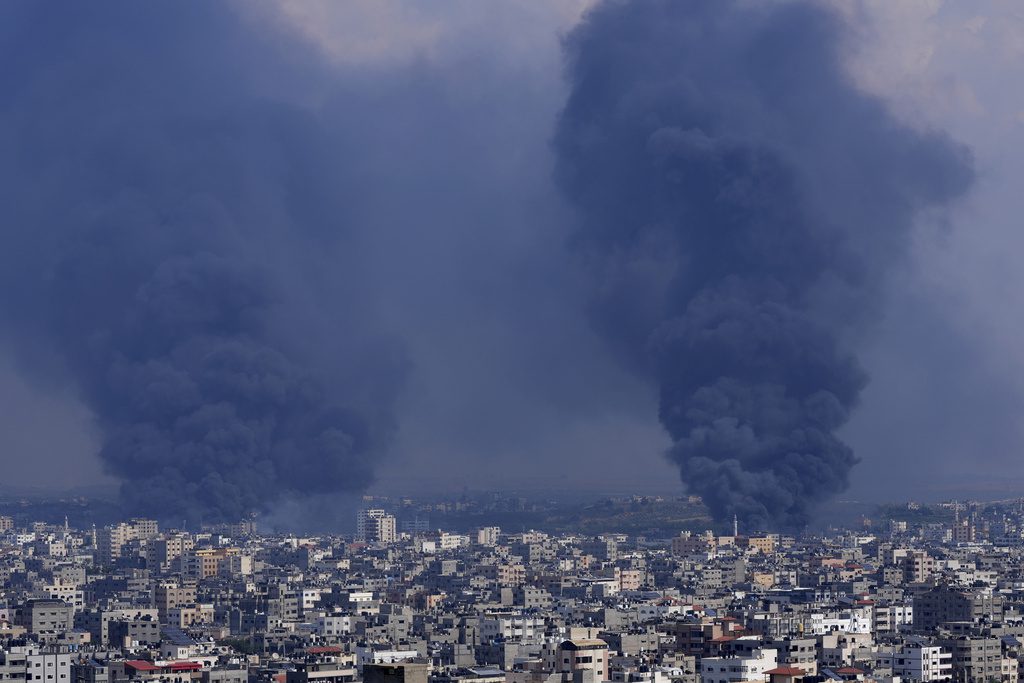 Ισραήλ: «Ετοιμαζόμαστε να μπούμε στη Γάζα» – Πόλεμος σε δυο μέτωπα