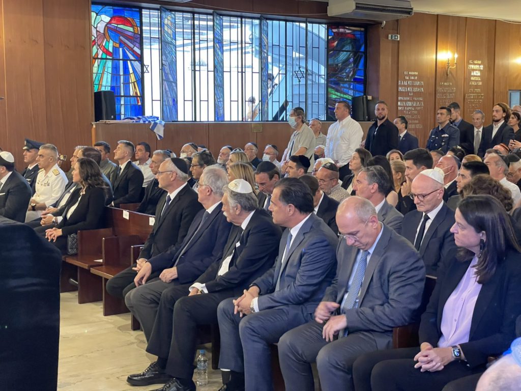 Επιμνημόσυνη δέηση στην Εβραϊκή Συναγωγή Αθηνών για τα θύματα από την επίθεση κατά του Ισραήλ