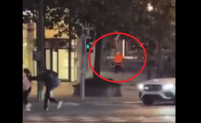 Πυροβολισμοί στις Βρυξέλλες: Δύο νεκροί – «Ο Αλλάχ είναι μεγάλος» φώναζε ο δράστης (Videos)