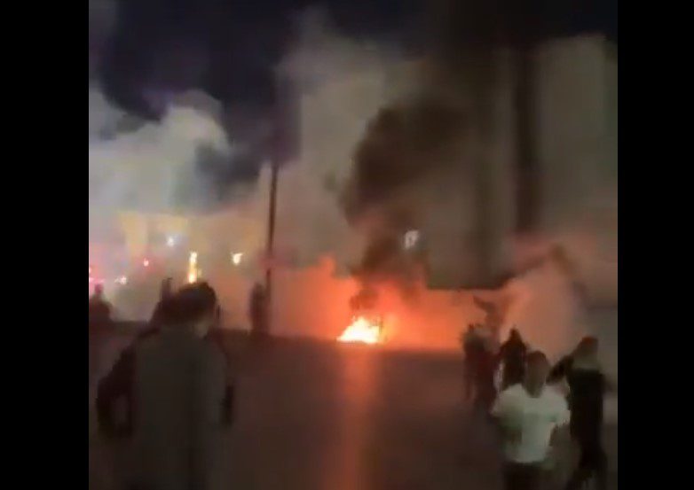 Ιορδανία: Βίαιες διαδηλώσεις στην ισραηλινή πρεσβεία- Στον αέρα η συνάντηση Μπάιντεν- Αμπάς