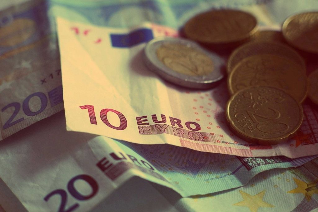 Η Αρχή για το Ξέπλυμα και ο έλεγχος προσώπων που σχετίζονται με την τρομοκρατία