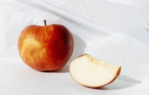 Γιατί είναι καλό που τα μήλα περιέχουν εκατομμύρια βακτήρια;