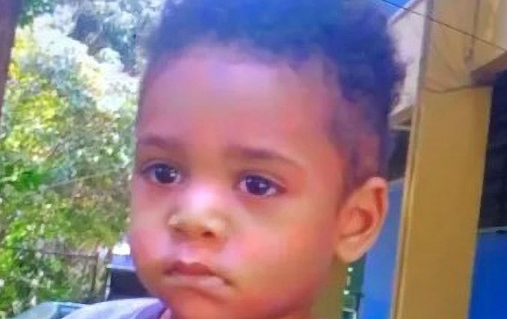 Βραζιλία: Τραγωδία με 2 ετών παιδί – Το ξέχασαν μέσα στο σχολικό εν μέσω καύσωνα (Video)