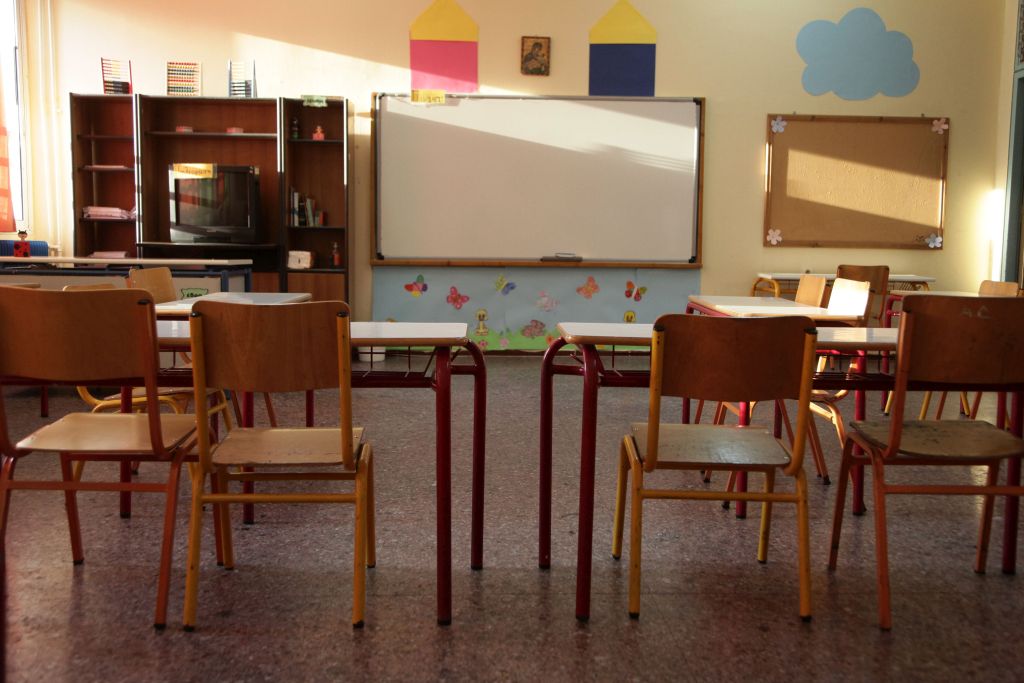Τεράστια παραμένουν τα κενά στην εκπαίδευση – 3.348 χαμένες διδακτικές ώρες σε σχολεία του Πειραιά