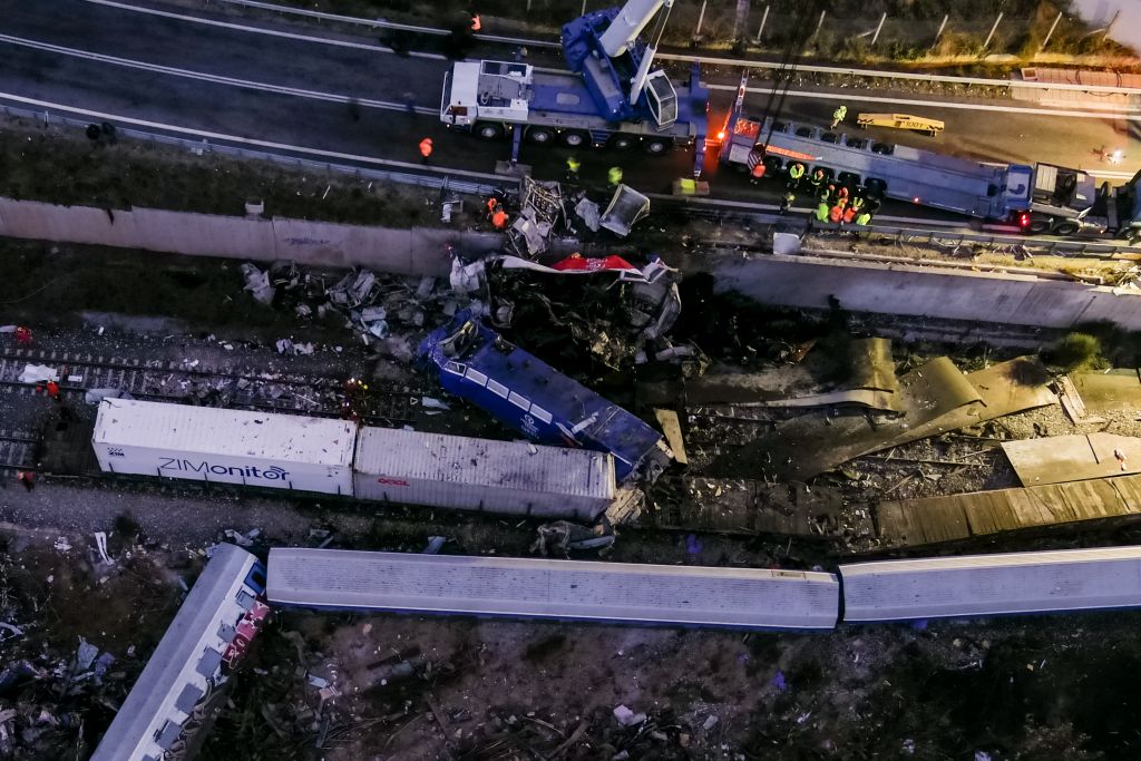 Βουλή: Με ευρύτατη πλειοψηφία συγκροτήθηκε η Εξεταστική για το έγκλημα των Τεμπών