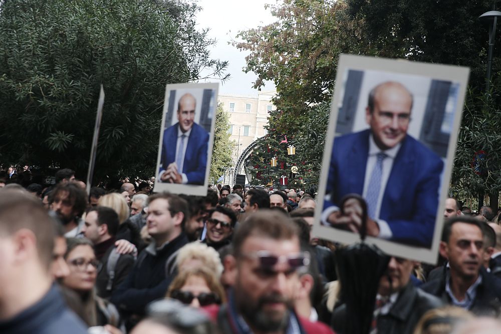 Με καθολική αποχή απαντούν οι δικηγόροι στη φορογκιλοτίνα Μητσοτάκη