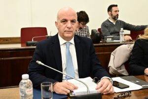Παραδοχή διοικητή ΕΦΚΑ στη Βουλή: Τουλάχιστον 1 στις 10 «fast track» συντάξεις βγήκαν λάθος