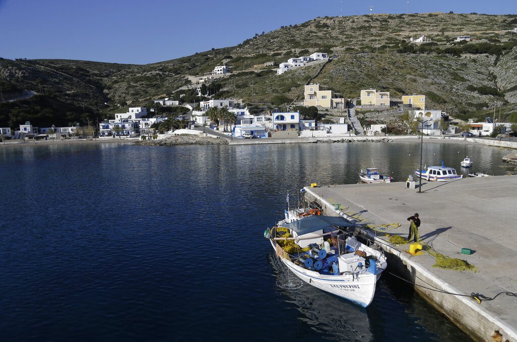 Αγαθονήσι: Χωρίς πλοίο εδώ και έναν μήνα οι κάτοικοι – Μηδενική απάντηση από την κυβέρνηση