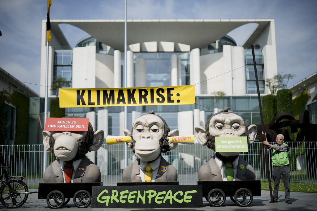 Greenpeace: Σοβαρές καταγγελίες κατά 4 χωρών – «Τορπιλίζουν τη συνθήκη για τα πλαστικά»