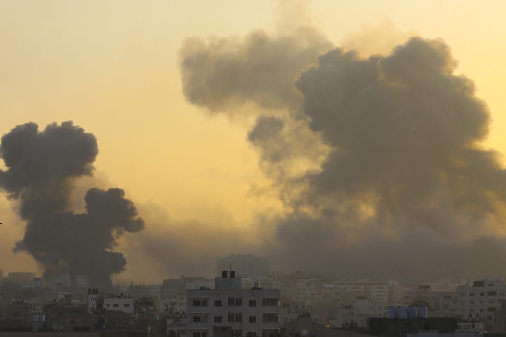 Μέση Ανατολή: Το Ισραήλ «περικυκλώνει την πόλη της Γάζας»