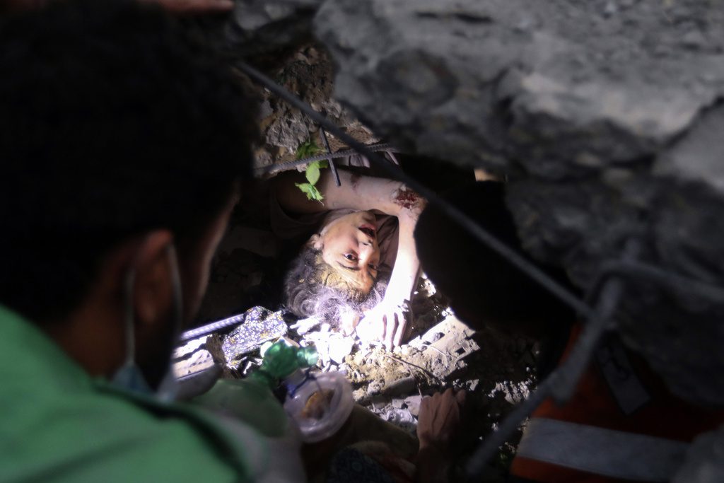 Από την κόλαση της Γάζας στην Ελλάδα: Συγκλονιστικές μαρτυρίες – «Έχω δει κομμένα μωρά στη μέση» (Video)