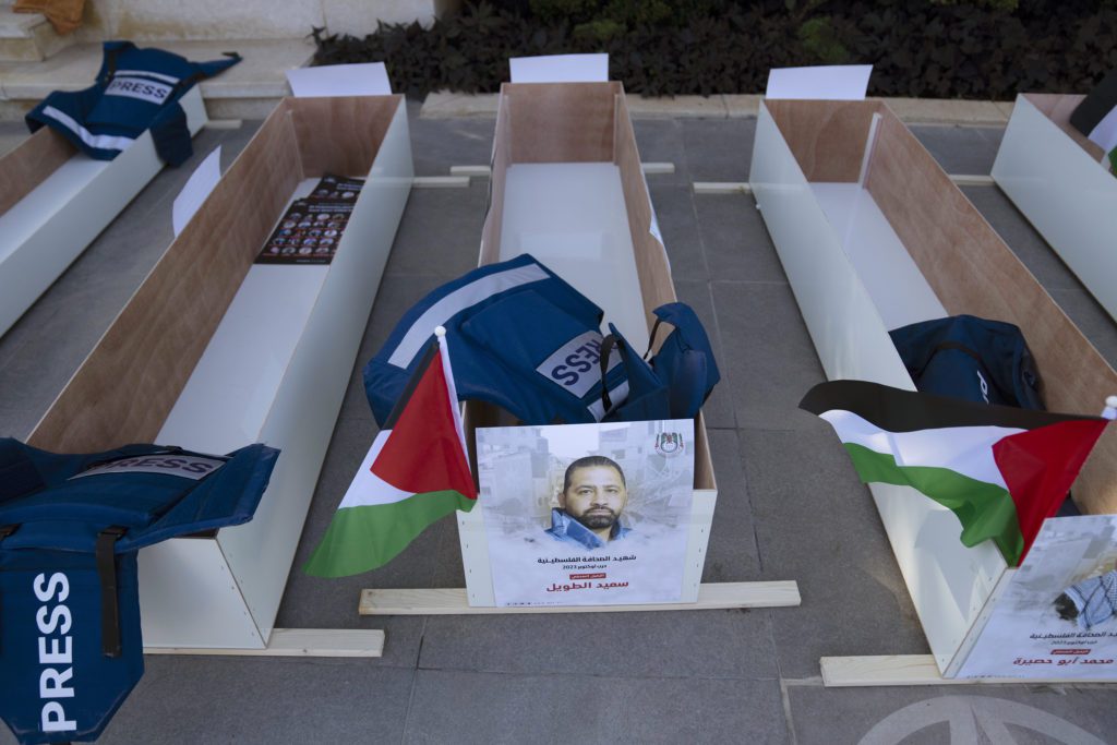 Γάζα: Ακόμη τρεις δημοσιογράφοι νεκροί από τις ισραηλινές επιχειρήσεις – 48 τα θύματα συνολικά