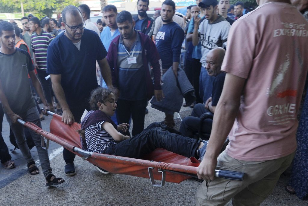 Ερυθρός Σταυρός : Έκκληση να σταματήσει η καταστροφή των νοσοκομείων στη Γάζα