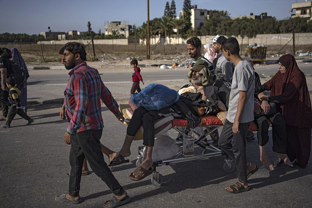 Ανελέητο σφυροκόπημα στη Γάζα: Οι ισραηλινοί χτυπούν νοσοκομεία – Επίθεση σε καραβάνι αμάχων και σχολείο-καταφύγιο