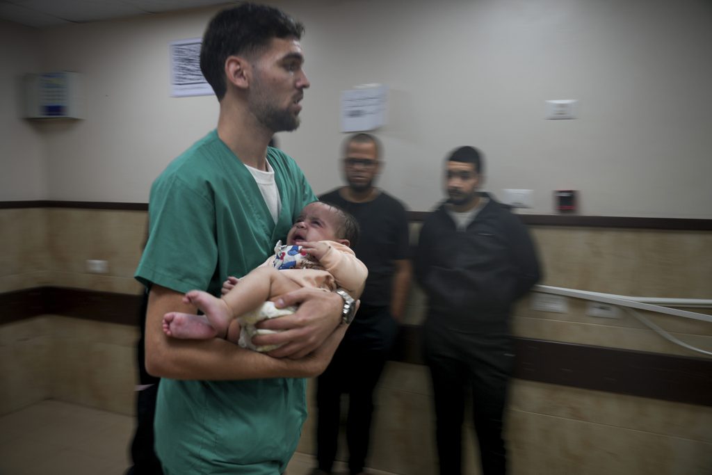 Μέση Ανατολή: Τρεις γιατροί σκοτώθηκαν από ισραηλινό πλήγμα σε νοσοκομείο της Γάζας