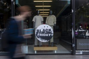 Μαύρη&#8230; Κυριακή: Ποια καταστήματα είναι ανοιχτά σήμερα λόγω&#8230; Black Friday &#8211; Τι ώρα κλείνουν