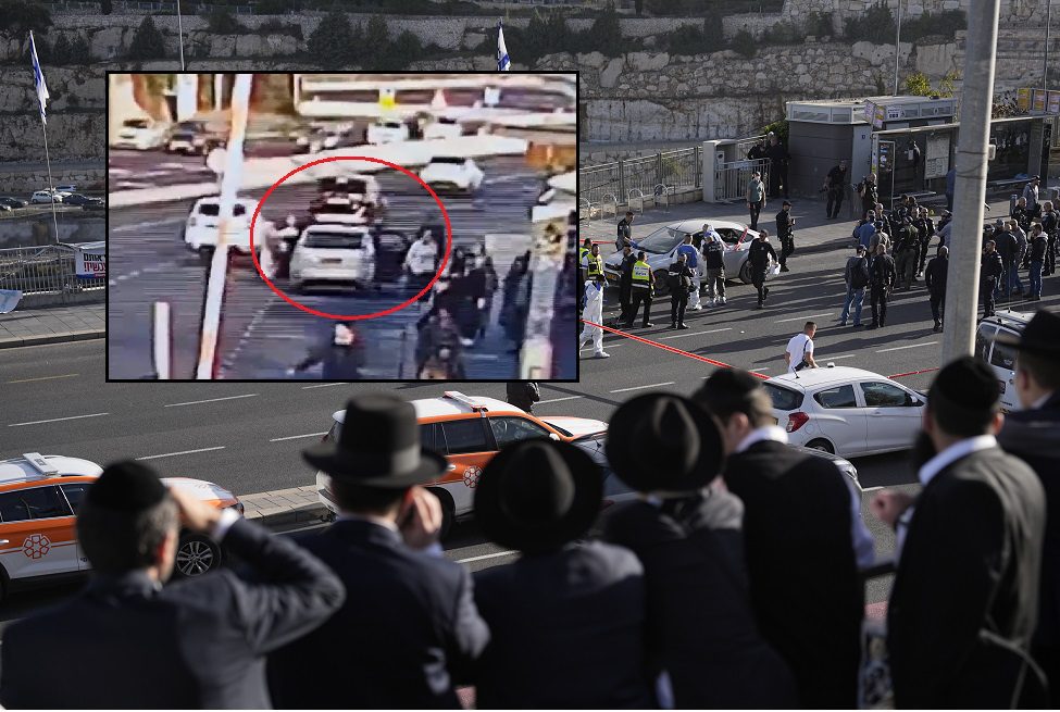 Ιερουσαλήμ: Καρέ καρέ η αιματηρή επίθεση ενόπλων στη στάση λεωφορείου – Τρεις οι νεκροί (Video)