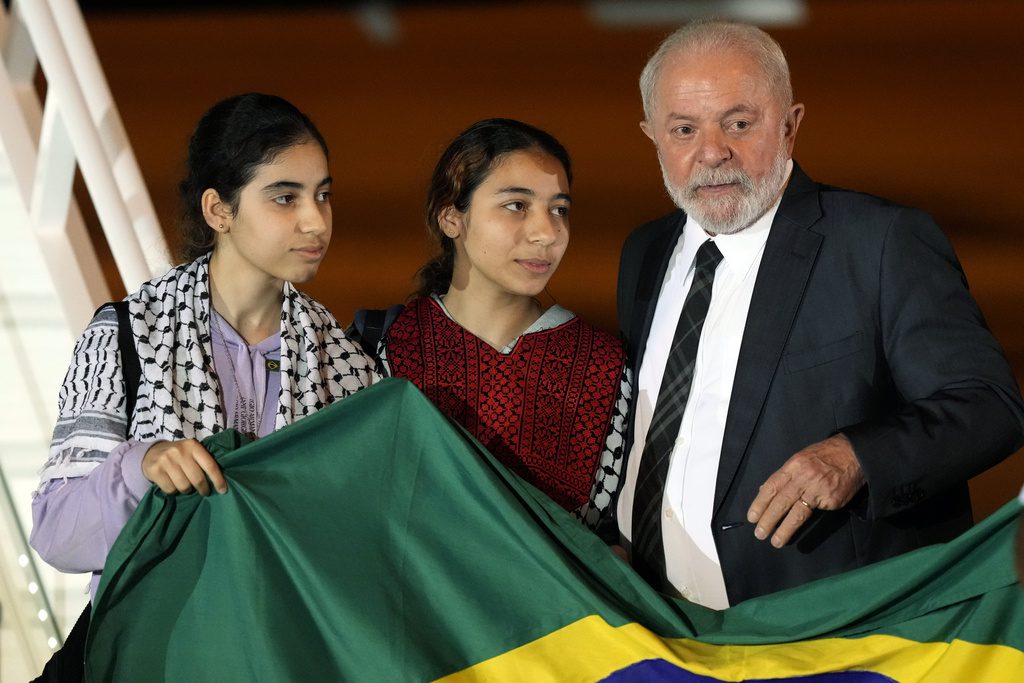 Βραζιλία: «Η ανταπόδοση του Ισραήλ είναι εξίσου βαριά με την επίθεση της Χαμάς» λέει ο Λούλα