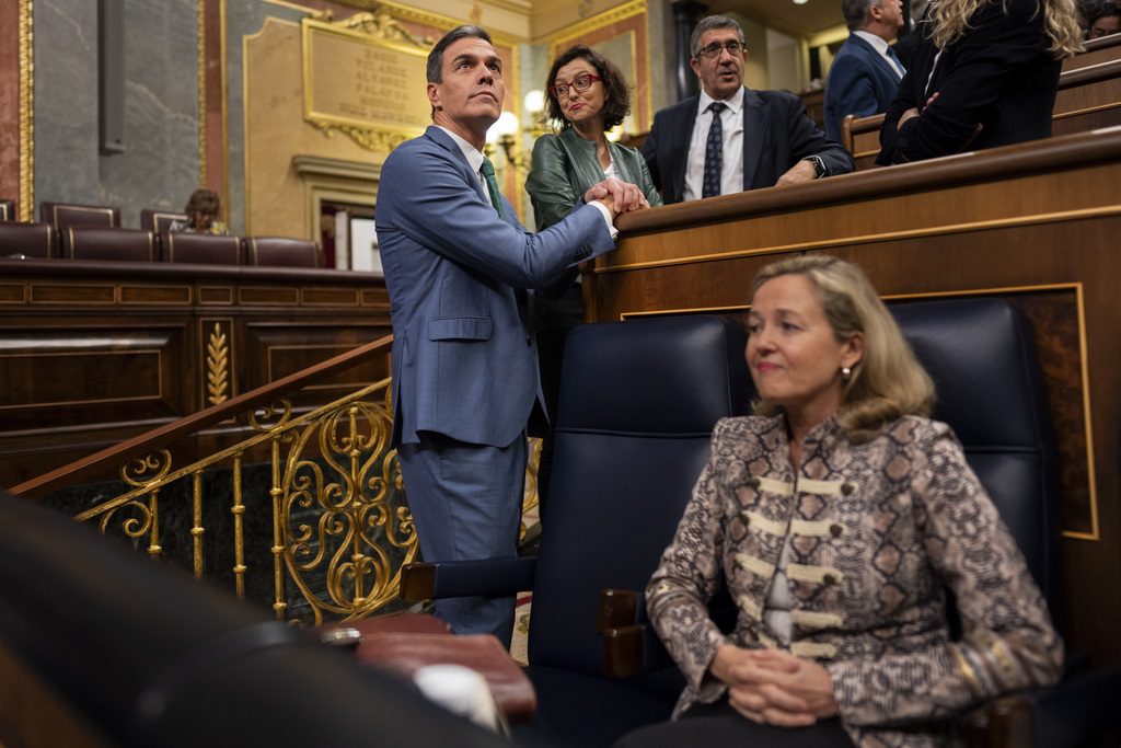 Ισπανία: Αρχίζει στο Κογκρέσο η διαδικασία έγκρισης της νέας κυβέρνησης Σάντσεθ – Η δεξιά αντιπολίτευση αντιδρά