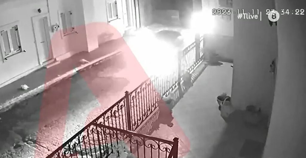 Βοιωτία: Η στιγμή που ο αστυνομικός πυροβολεί τον 17χρονο Ρομά – Βίντεο ντοκουμέντο (Video)