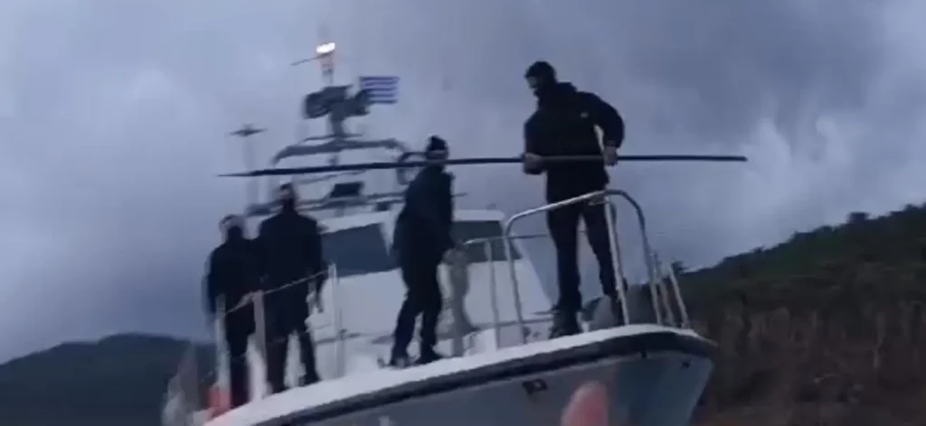 Η Aegean Boat Report για το βίντεο με το pushback 23 προσφύγων στη Λέσβο: «Δεν υπάρχει αμφιβολία για το τι συμβαίνει»