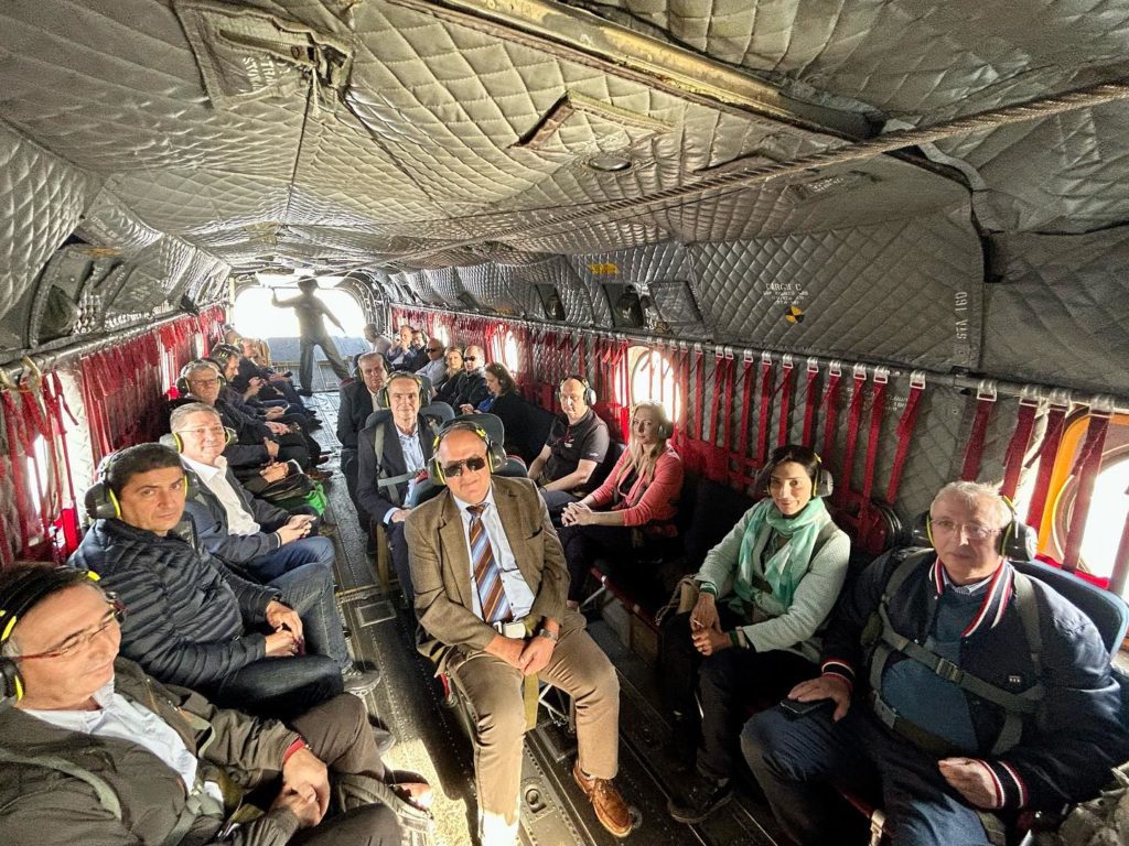 Βόλτα Αυγενάκη και ευρωπαίων ομολόγων του στη Θεσσαλία με C-130 για το θεαθήναι